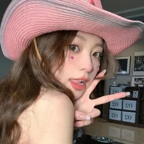 瓶中美人